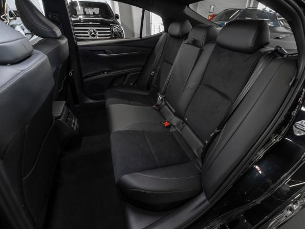 Toyota Camry IX (XV80) China Market с пробегом 2026 года, цена 4 450 000 рублей, 50 км, седан, Автокод Объявления