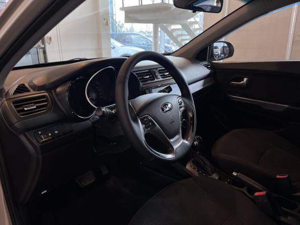 Kia Rio III Рестайлинг с пробегом 2015 года, цена 1 020 000 рублей, 148764 км, седан, Автокод Объявления