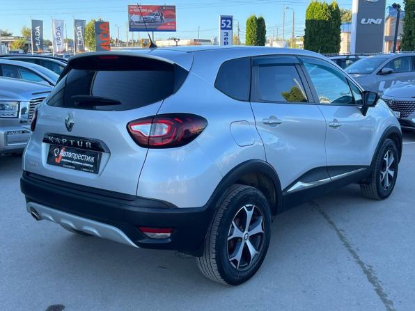 Renault Kaptur I с пробегом 2019 года, цена 1 490 000 рублей, 57421 км, внедорожник, Автокод Объявления