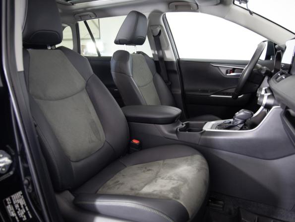 Toyota RAV4 V (XA50) с пробегом 2024 года, цена 3 999 000 рублей, 34590 км, внедорожник, Автокод Объявления