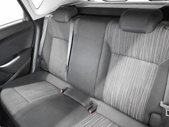 Opel Astra J с пробегом 2011 года, цена 695 000 рублей, 212002 км, хэтчбек, Автокод Объявления