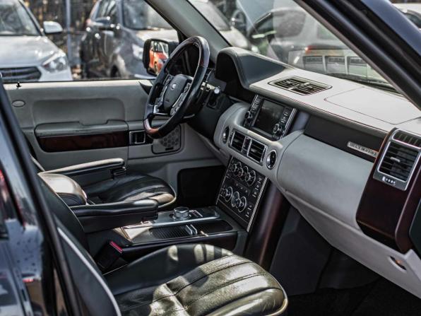 Land Rover Range Rover III Рестайлинг 2 с пробегом 2011 года, цена 1 350 000 рублей, 357523 км, внедорожник, Автокод Объявления