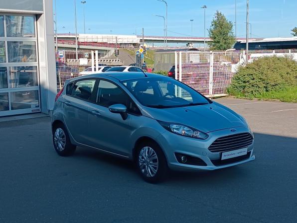 Ford Fiesta Mk6 Рестайлинг с пробегом 2016 года, цена 840 000 рублей, 84000 км, хэтчбек, Автокод Объявления