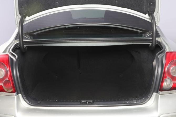 Toyota Avensis II Рестайлинг с пробегом 2006 года, цена 849 000 рублей, 208600 км, седан, Автокод Объявления