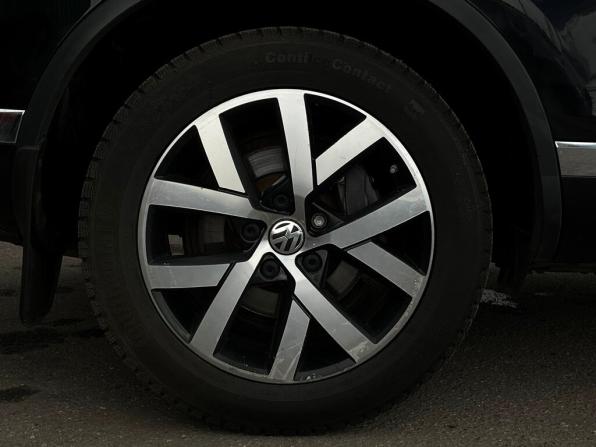 Volkswagen Touareg II Рестайлинг с пробегом 2017 года, цена 2 881 800 рублей, 183531 км, внедорожник, Автокод Объявления