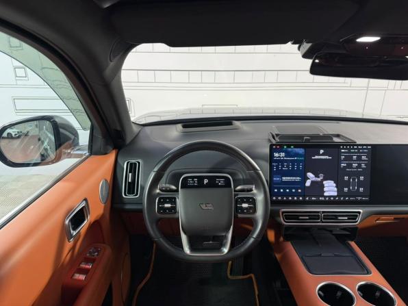 Li Auto (Lixiang) L9 I с пробегом 2023 года, цена 6 249 000 рублей, 62516 км, внедорожник, Автокод Объявления
