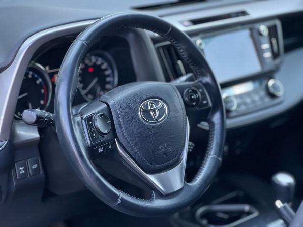 Toyota RAV4 IV (XA40) Рестайлинг с пробегом 2019 года, цена 2 689 000 рублей, 99204 км, внедорожник, Автокод Объявления