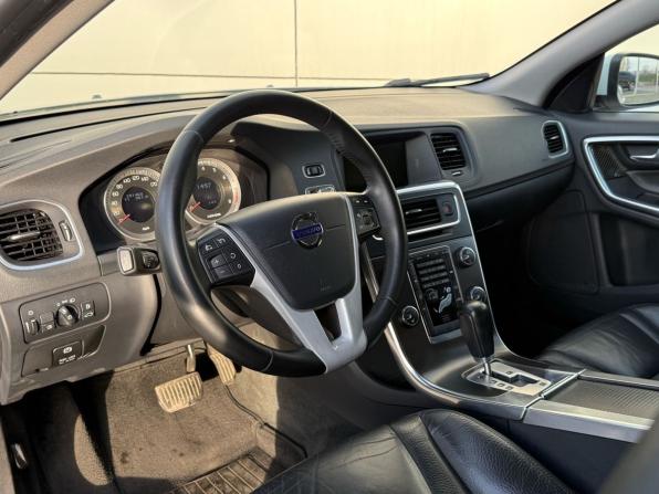 Volvo S60 II с пробегом 2011 года, цена 1 050 000 рублей, 201460 км, седан, Автокод Объявления