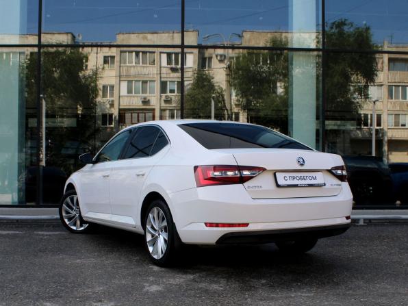 Skoda Superb III с пробегом 2015 года, цена 1 655 000 рублей, 203771 км, лифтбек, Автокод Объявления