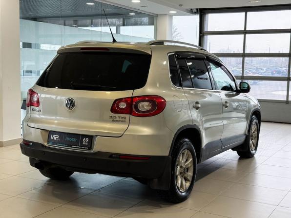 Volkswagen Tiguan I с пробегом 2011 года, цена 797 000 рублей, 215838 км, внедорожник, Автокод Объявления