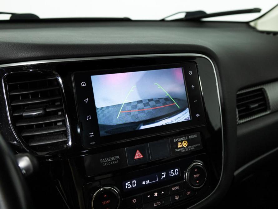 Mitsubishi Outlander III Рестайлинг Санкт-Петербург  - изображение 16