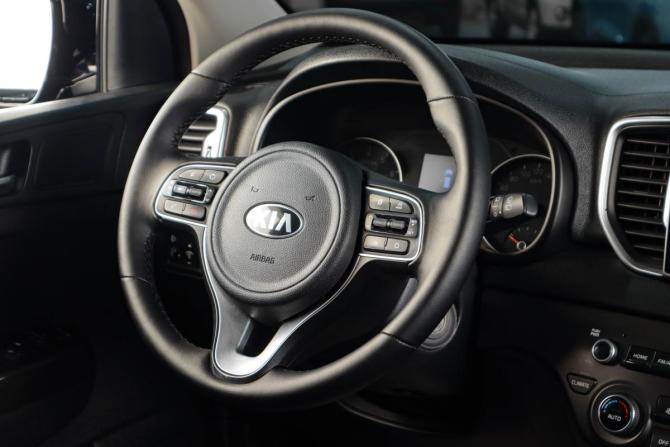 Kia Sportage IV с пробегом 2018 года, цена 1 759 000 рублей, 201920 км, внедорожник, Автокод Объявления
