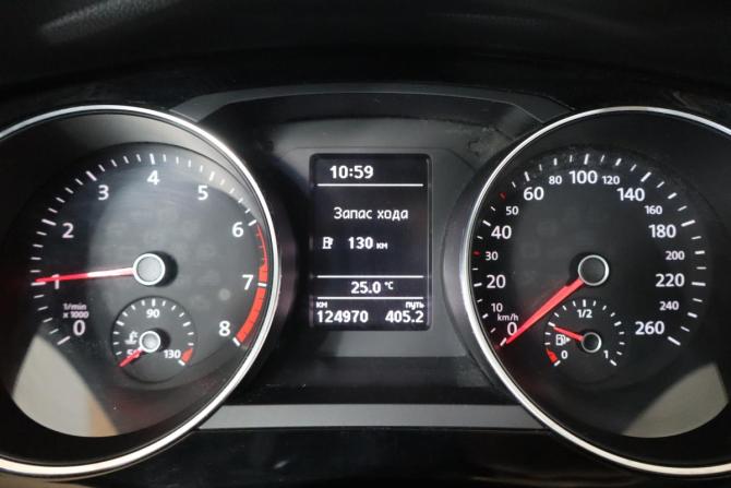 Volkswagen Jetta VI Рестайлинг с пробегом 2018 года, цена 1 399 000 рублей, 124000 км, седан, Автокод Объявления