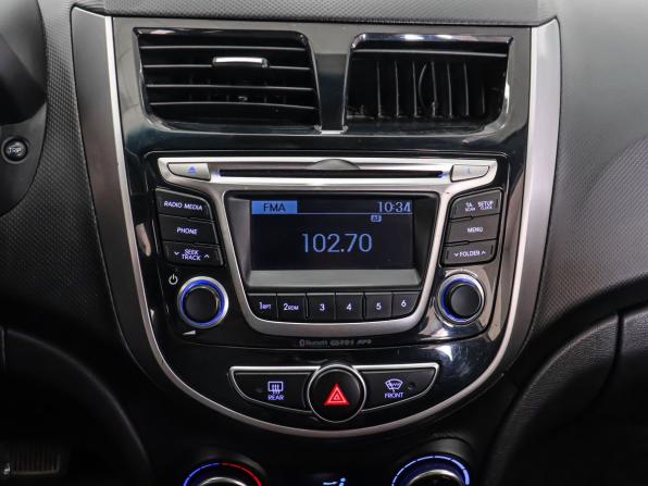Hyundai Solaris I Рестайлинг с пробегом 2014 года, цена 869 000 рублей, 187736 км, хэтчбек, Автокод Объявления
