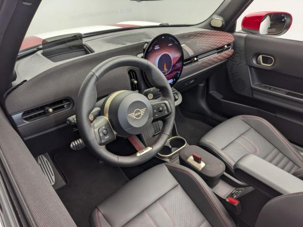 Mini Cabrio IV с пробегом 2025 года, цена 5 780 000 рублей, 3510 км, кабриолет, Автокод Объявления