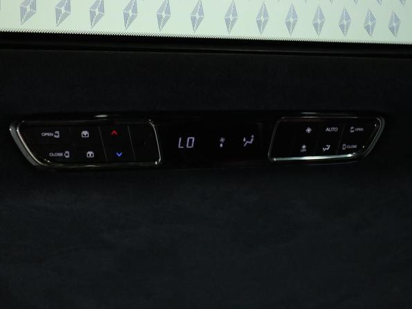 GAC M8 с пробегом 2023 года, цена 3 690 000 рублей, 37525 км, минивэн, Автокод Объявления