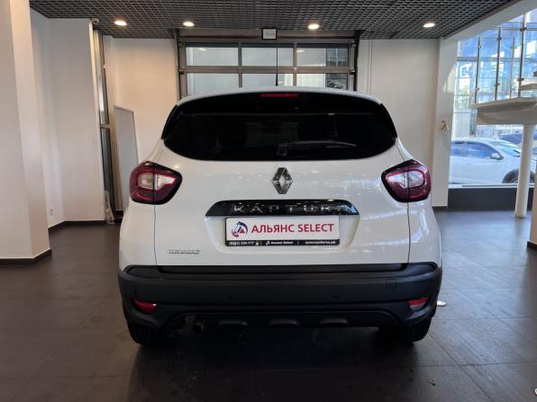 Renault Kaptur I с пробегом 2018 года, цена 1 550 000 рублей, 92641 км, внедорожник, Автокод Объявления
