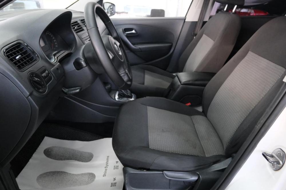 Volkswagen Polo V Омск  - изображение 8