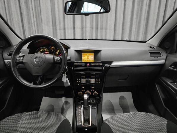 Opel Astra H Рестайлинг с пробегом 2010 года, цена 660 000 рублей, 161000 км, седан, Автокод Объявления