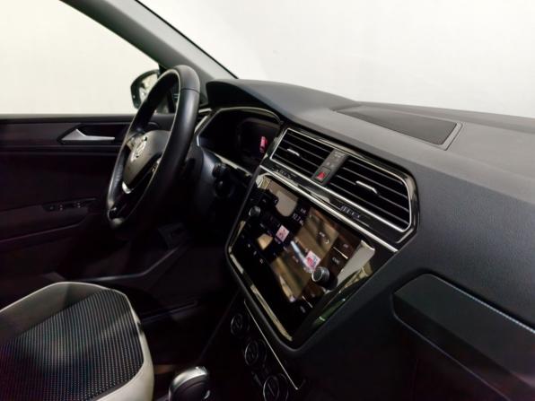 Volkswagen Tiguan II с пробегом 2020 года, цена 2 795 000 рублей, 157915 км, внедорожник, Автокод Объявления