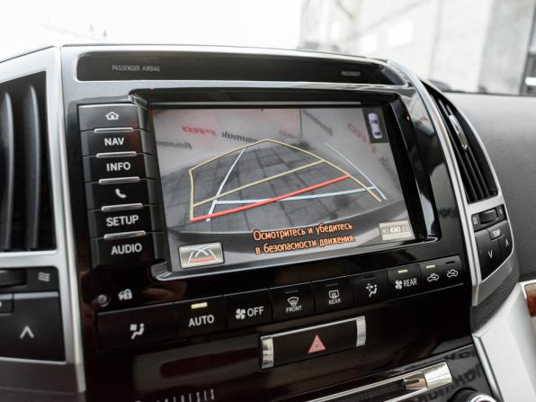 Toyota Land Cruiser 200 Series Рестайлинг 1 с пробегом 2012 года, цена 3 880 000 рублей, 235050 км, внедорожник, Автокод Объявления
