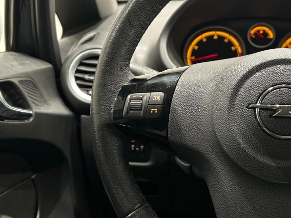 Opel Corsa D Рестайлинг II с пробегом 2013 года, цена 649 000 рублей, 156278 км, хэтчбек, Автокод Объявления