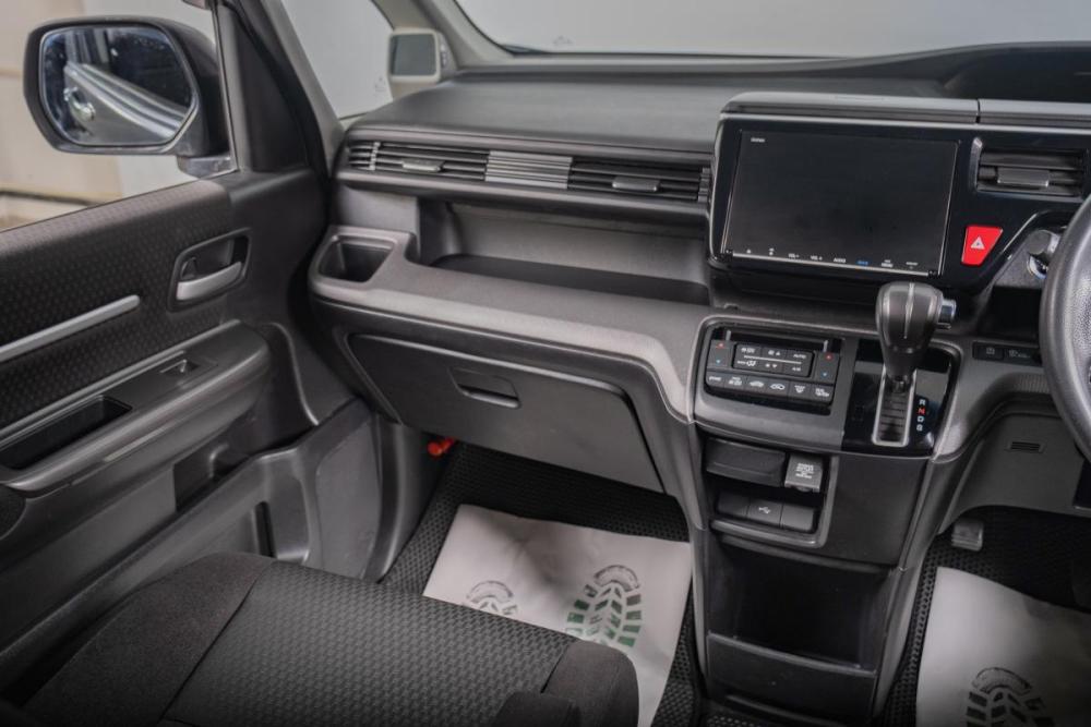 Honda Stepwgn V Рестайлинг Томск  - изображение 12