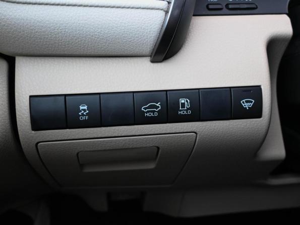 Toyota Camry VIII (XV70) Рестайлинг с пробегом 2021 года, цена 2 744 000 рублей, 115059 км, седан, Автокод Объявления