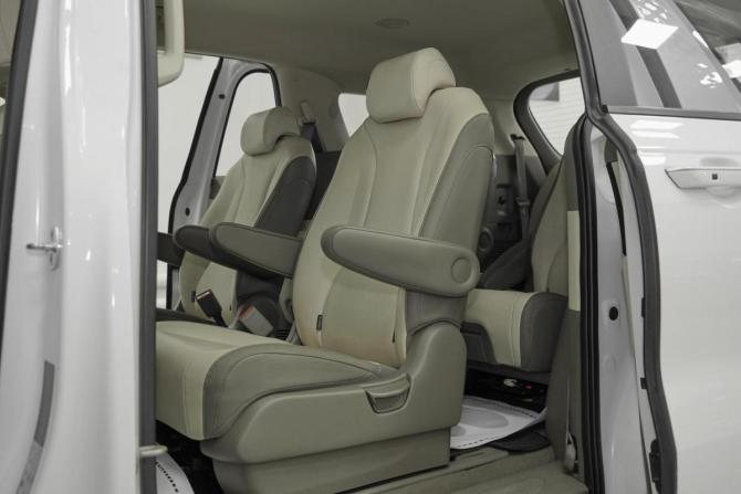 Kia Carnival IV с пробегом 2021 года, цена 2 239 000 рублей, 53000 км, минивэн, Автокод Объявления