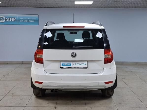 Skoda Yeti I Рестайлинг с пробегом 2014 года, цена 1 000 000 рублей, 233654 км, внедорожник, Автокод Объявления