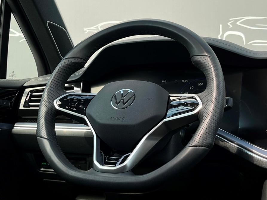 Volkswagen Touareg III Рестайлинг Санкт-Петербург  - изображение 31