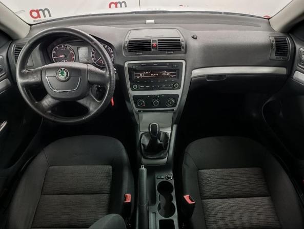 Skoda Octavia II (A5) Рестайлинг с пробегом 2012 года, цена 749 000 рублей, 230000 км, универсал, Автокод Объявления