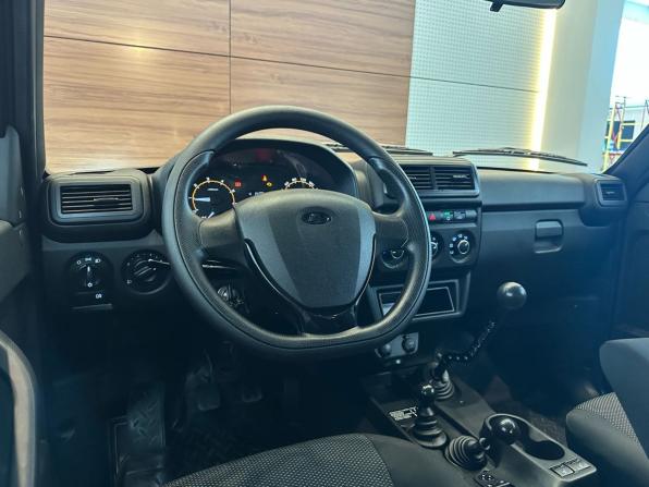 Lada (ВАЗ) Niva Legend с пробегом 2025 года, цена 1 099 000 рублей, 2499 км, внедорожник, Автокод Объявления