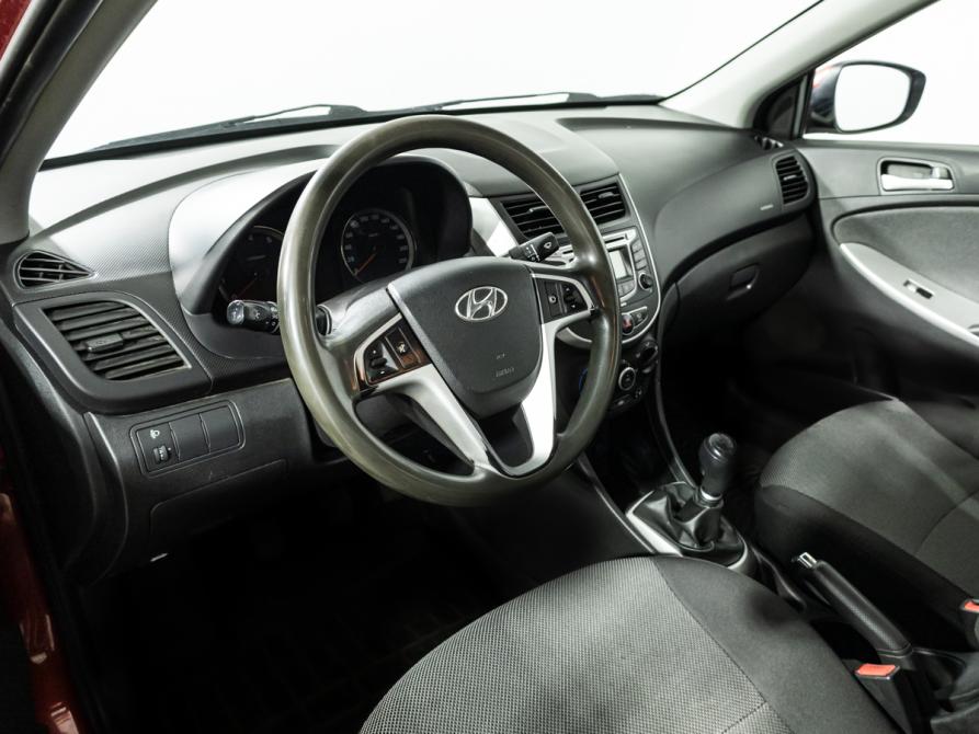 Hyundai Solaris I Санкт-Петербург  - изображение 11