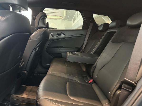 Kia Sportage V с пробегом 2023 года, цена 4 299 000 рублей, 58458 км, внедорожник, Автокод Объявления