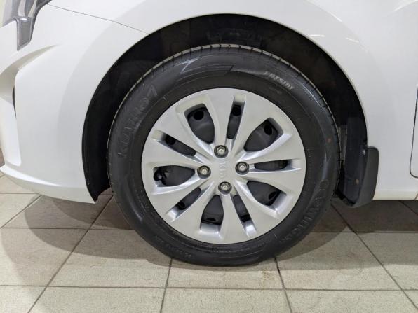 Kia Rio IV Рестайлинг с пробегом 2021 года, цена 1 725 000 рублей, 35810 км, седан, Автокод Объявления