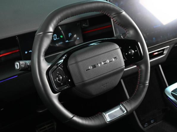 JETOUR DASHING I с пробегом 2024 года, цена 2 399 000 рублей, 26268 км, внедорожник, Автокод Объявления