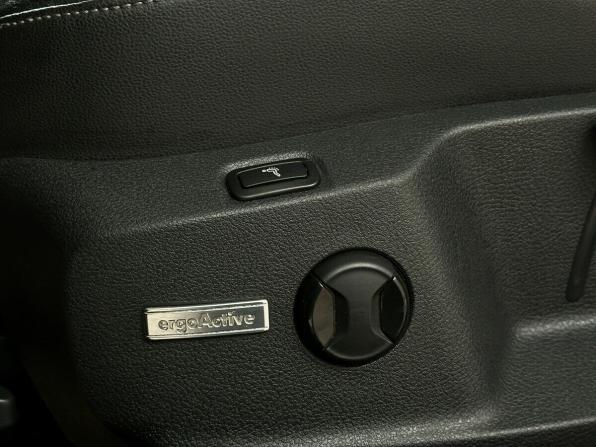 Volkswagen Golf VII с пробегом 2013 года, цена 1 199 900 рублей, 121848 км, хэтчбек, Автокод Объявления
