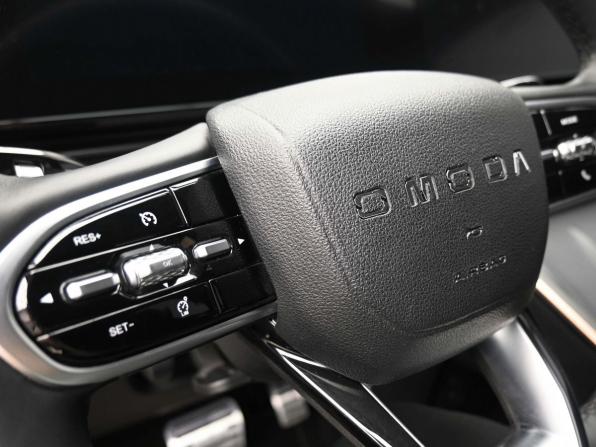 Omoda C5 I Рестайлинг с пробегом 2024 года, цена 1 839 000 рублей, 4448 км, внедорожник, Автокод Объявления
