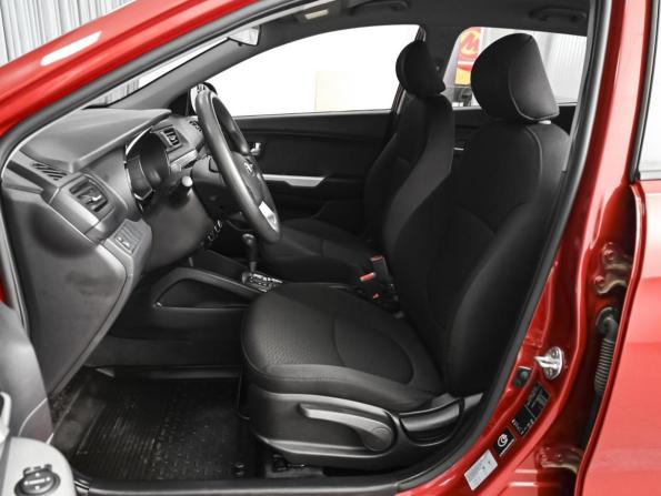 Kia Rio III с пробегом 2013 года, цена 1 060 000 рублей, 59983 км, хэтчбек, Автокод Объявления