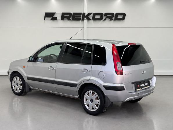 Ford Fusion I Рестайлинг с пробегом 2008 года, цена 399 000 рублей, 165717 км, хэтчбек, Автокод Объявления