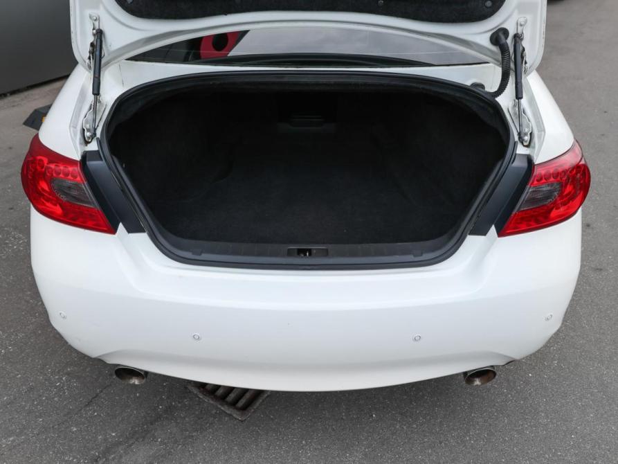 Infiniti M IV Москва  - изображение 8