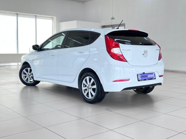 Hyundai Solaris I Рестайлинг с пробегом 2015 года, цена 1 090 000 рублей, 97970 км, хэтчбек, Автокод Объявления