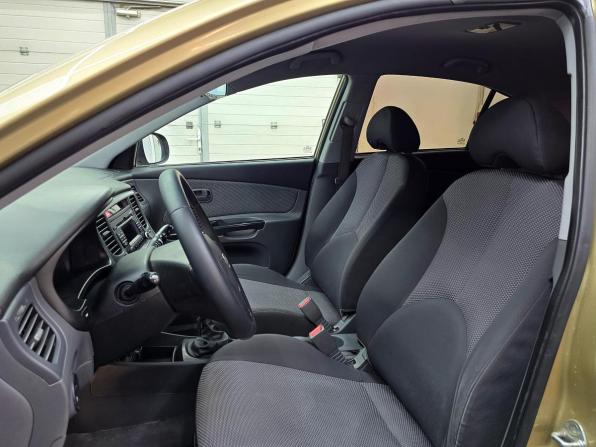 Kia Rio II Рестайлинг с пробегом 2009 года, цена 699 000 рублей, 171000 км, хэтчбек, Автокод Объявления
