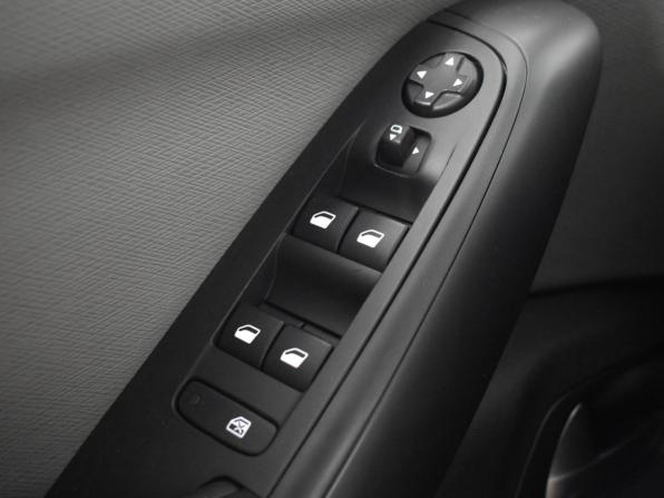 Citroen C4 Picasso II с пробегом 2015 года, цена 642 200 рублей, 209663 км, компактвэн, Автокод Объявления
