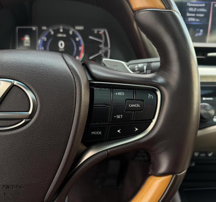 Lexus ES VII Иркутск  - изображение 18