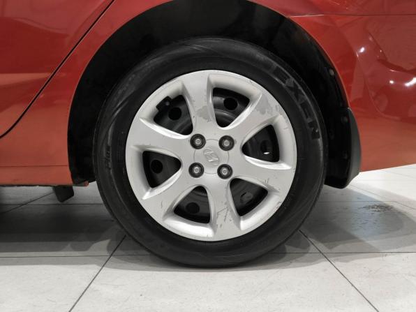Hyundai Solaris I с пробегом 2013 года, цена 550 000 рублей, 266177 км, седан, Автокод Объявления