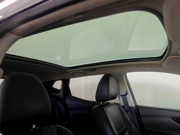 Nissan Qashqai II с пробегом 2017 года, цена 1 675 000 рублей, 117525 км, внедорожник, Автокод Объявления