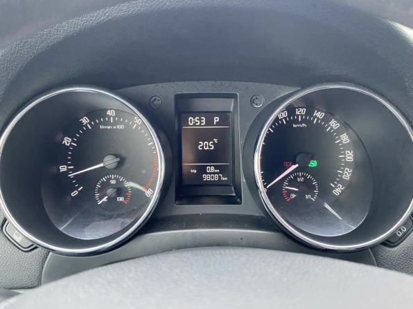 Skoda Yeti I с пробегом 2013 года, цена 845 000 рублей, 96000 км, внедорожник, Автокод Объявления