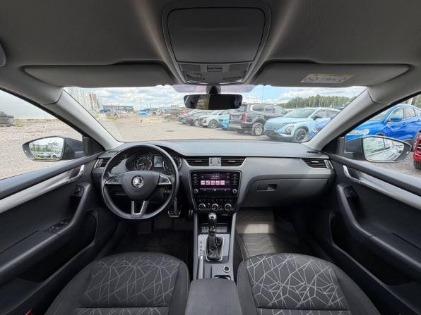 Skoda Octavia III (A7) Рестайлинг с пробегом 2018 года, цена 1 735 000 рублей, 121000 км, лифтбек, Автокод Объявления